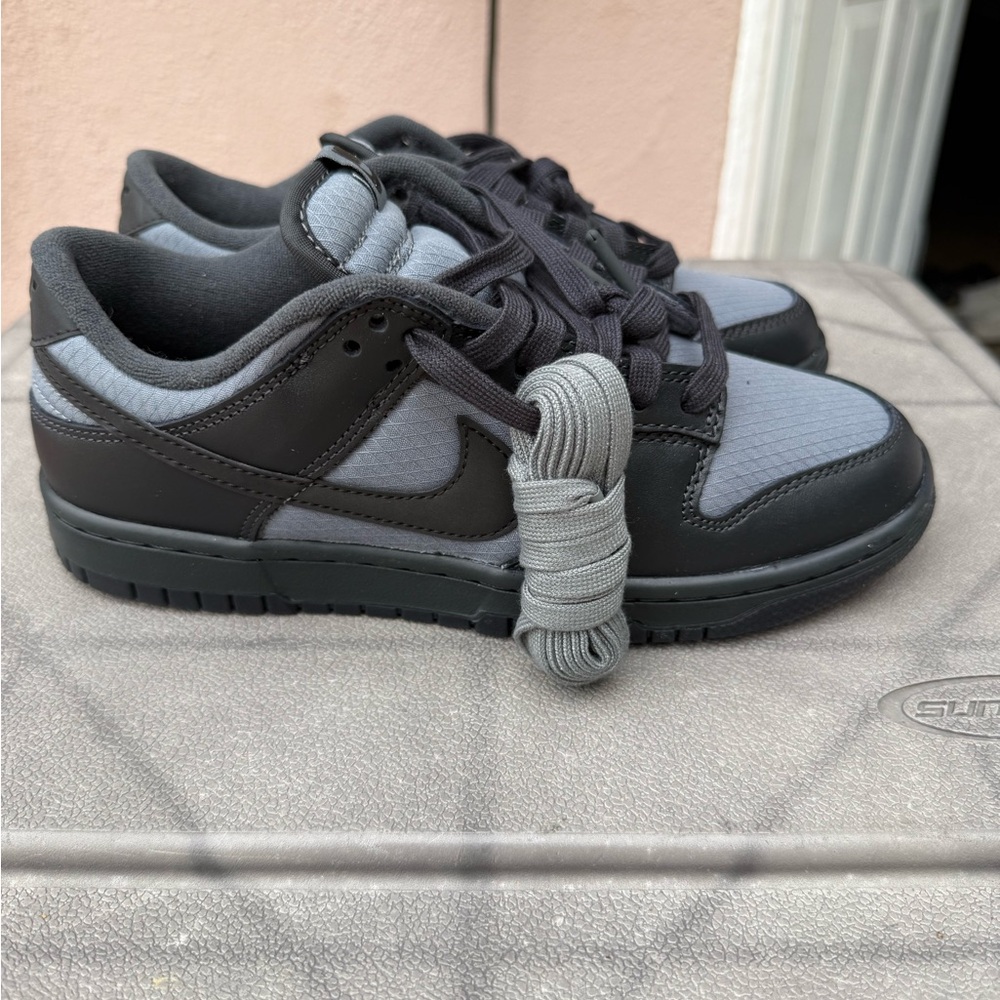 Nike Dunk Low black grey